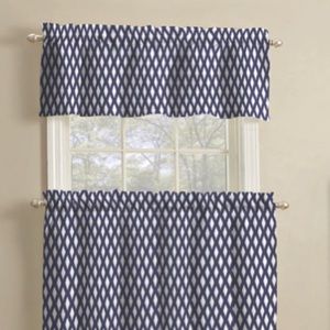 Mainstays Small Window Curtain Set 3 Piece